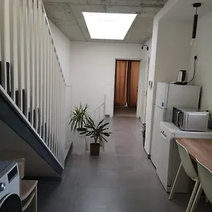 /